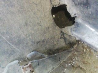 bontott VW FOX Bal első Dobbetét (Kerékjárati, Műanyag)