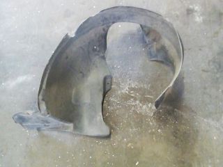 bontott VW FOX Bal első Dobbetét (Kerékjárati, Műanyag)