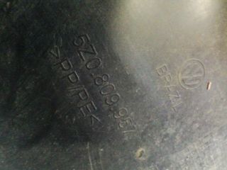 bontott VW FOX Bal első Dobbetét (Kerékjárati, Műanyag)