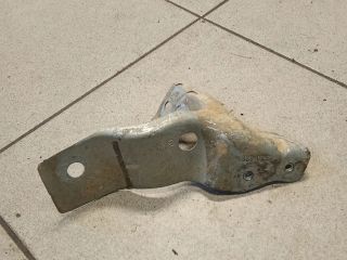 bontott VW FOX Bal Sárvédő Oldaltartó