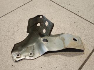 bontott VW FOX Bal Sárvédő Oldaltartó