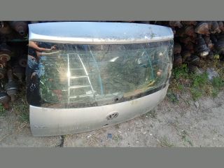 bontott VW FOX Csomagtérajtó (Részeivel)