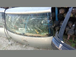 bontott VW FOX Csomagtérajtó (Részeivel)