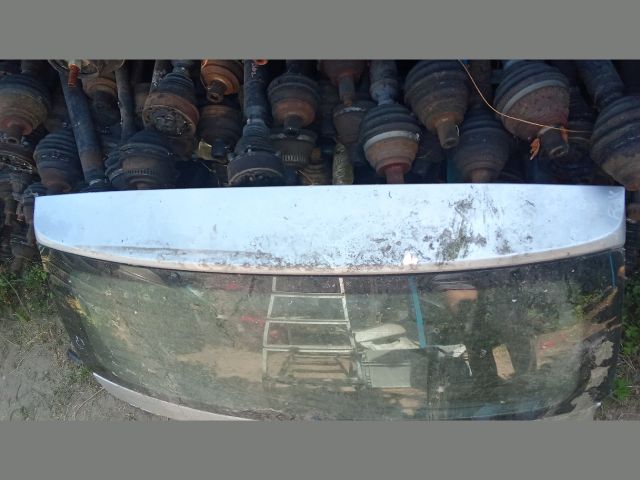 bontott VW FOX Csomagtérajtó (Részeivel)