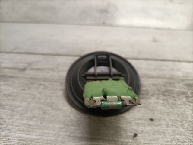 bontott VW FOX Előtét Ellenállás Fűtőmotor