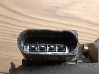 bontott VW FOX Első Ablaktörlő Szerkezet Motorral