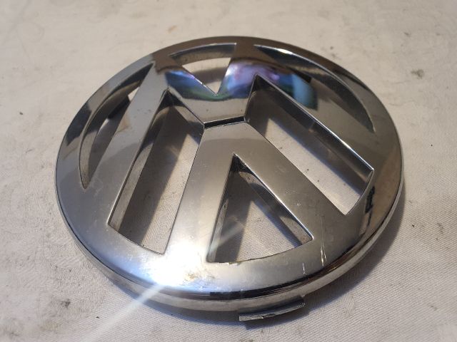 bontott VW FOX Első Embléma