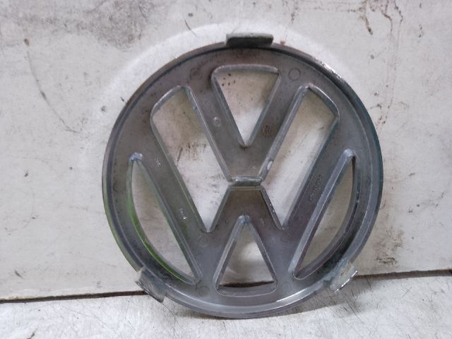 bontott VW FOX Első Embléma