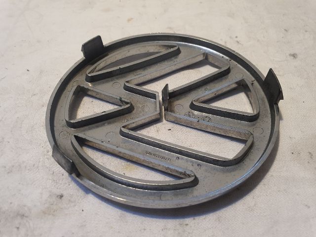 bontott VW FOX Első Embléma