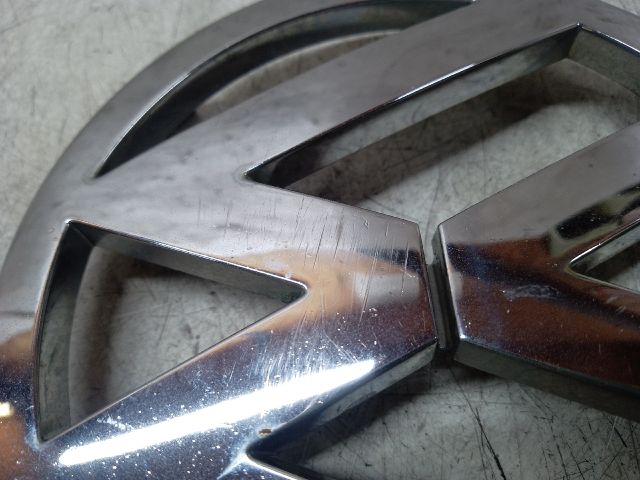 bontott VW FOX Első Embléma