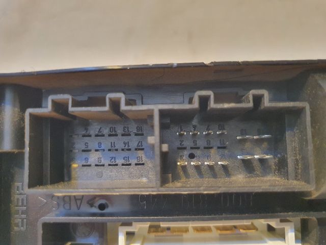 bontott VW FOX Fűtéskapcsoló (Nem klímás)