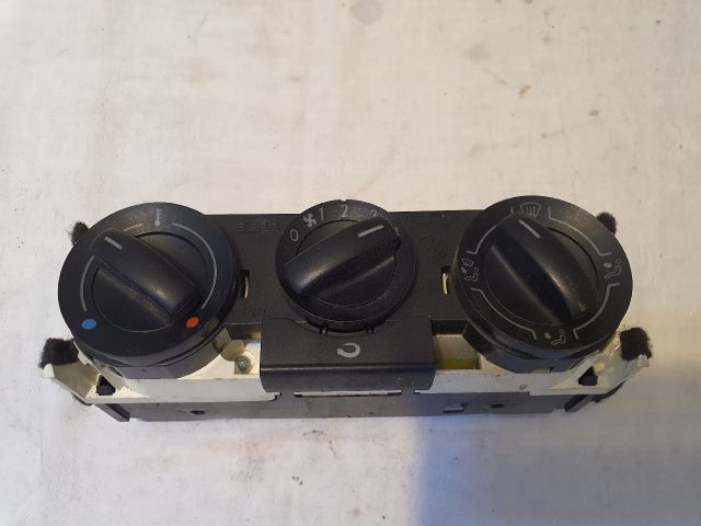 bontott VW FOX Fűtéskapcsoló (Nem klímás)