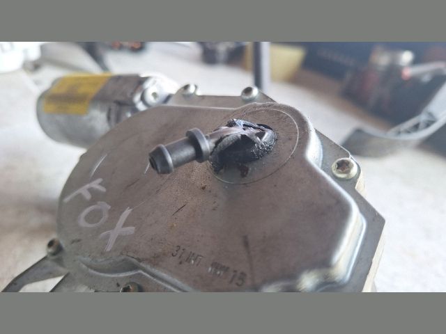 bontott VW FOX Hátsó Ablaktörlő Motor