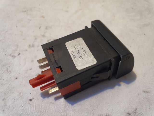 bontott VW FOX Hátsó Ködzárófény Kapcsoló