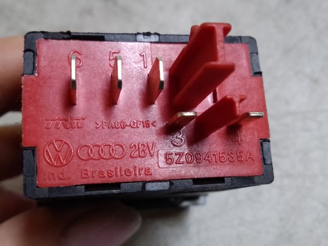 bontott VW FOX Hátsó Ködzárófény Kapcsoló