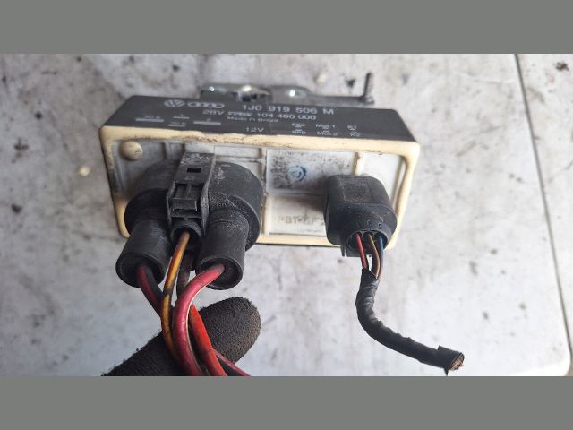 bontott VW FOX Hűtőventilátor Elektronika