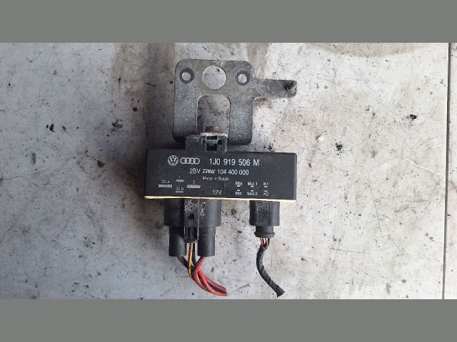 bontott VW FOX Hűtőventilátor Elektronika