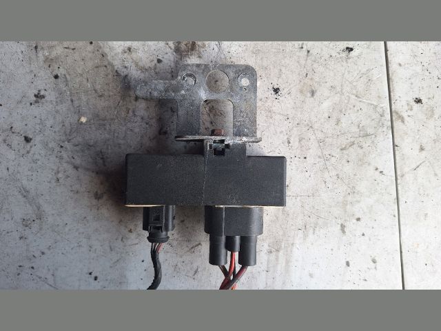 bontott VW FOX Hűtőventilátor Elektronika