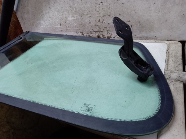 bontott VW FOX Jobb C Oszlop Oldalablak Üveg