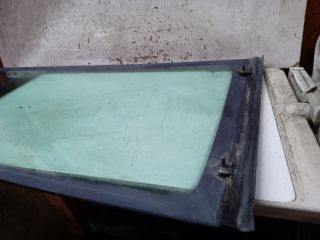 bontott VW FOX Jobb C Oszlop Oldalablak Üveg