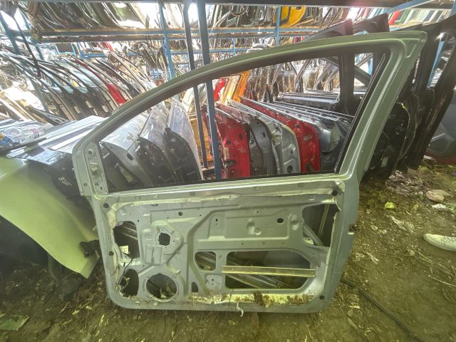 bontott VW FOX Jobb első Ajtó (Üres lemez)