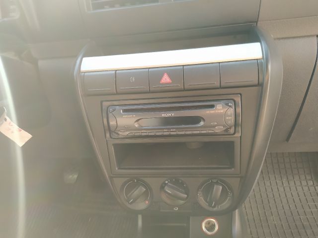 bontott VW FOX Jobb első Gumikéder