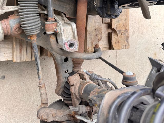 bontott VW FOX Jobb Gólyaláb Csonkállvánnyal