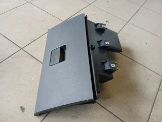 bontott VW FOX Kesztyűtartó