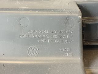 bontott VW FOX Kesztyűtartó