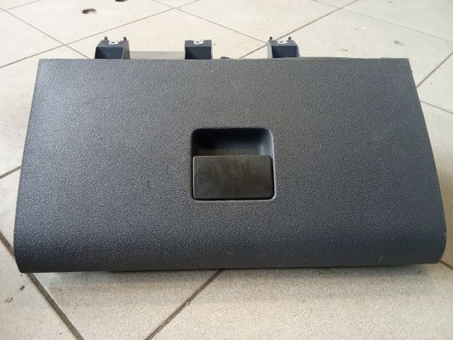 bontott VW FOX Kesztyűtartó