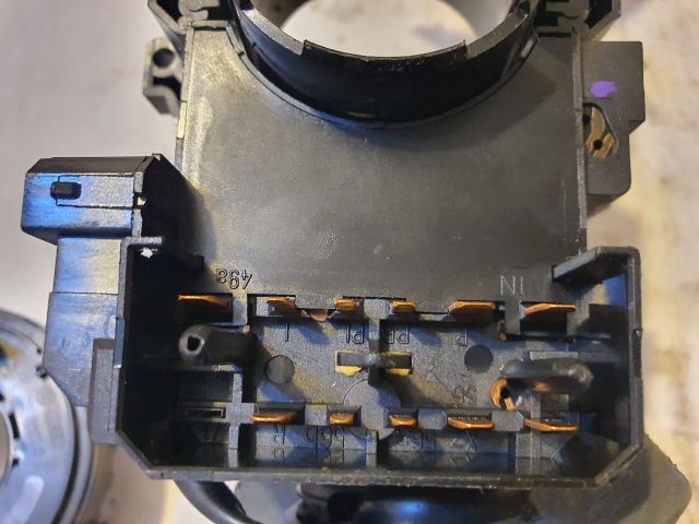 bontott VW FOX Komplett Kormánykapcsoló (Bajuszkapcsoló)