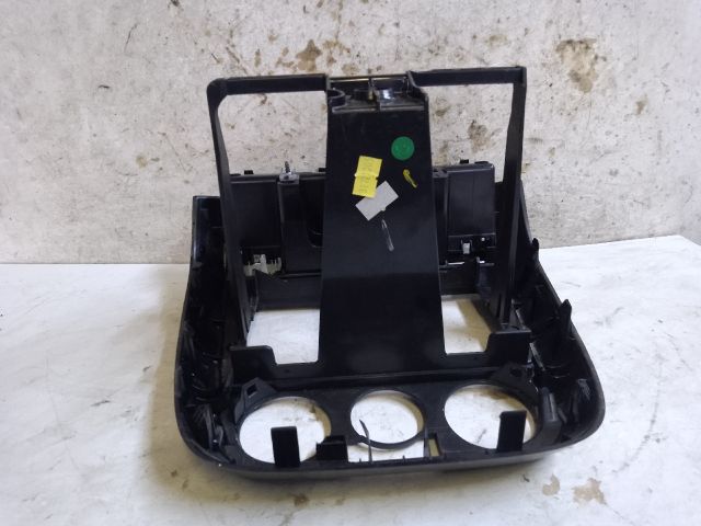 bontott VW FOX Rádió / CD Keret