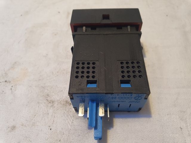 bontott VW FOX Vészvillogó Kapcsoló