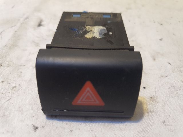 bontott VW FOX Vészvillogó Kapcsoló