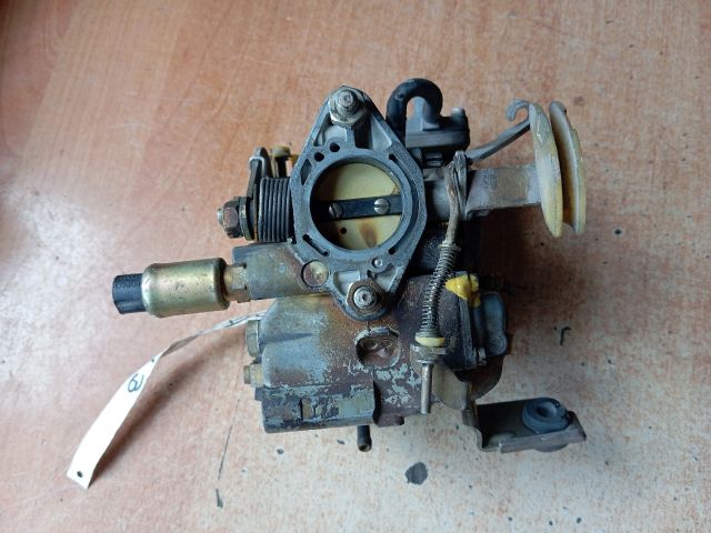 bontott VW GOLF I Központi Injektor