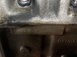 bontott VW GOLF I Motor (Fűzött blokk hengerfejjel)