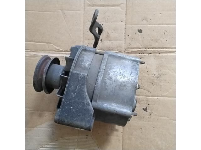 bontott VW GOLF I Generátor