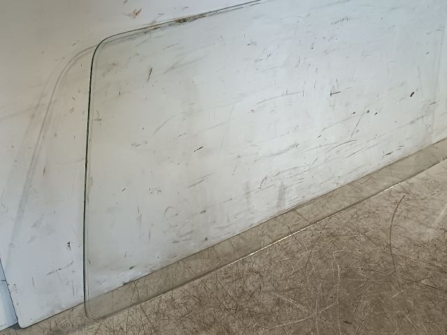 bontott VW GOLF I Első Szélvédő