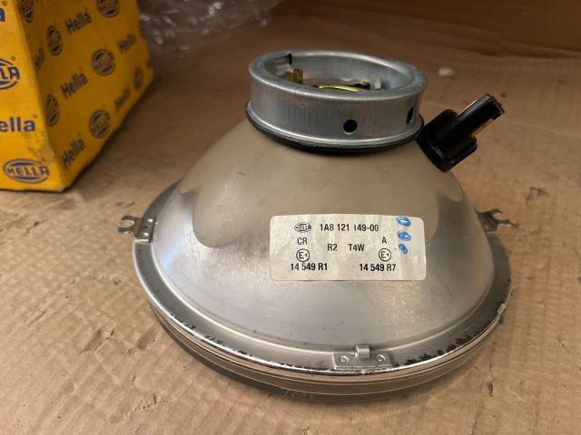 bontott VW GOLF I Fényszóró (Pozíciófüggetlen)