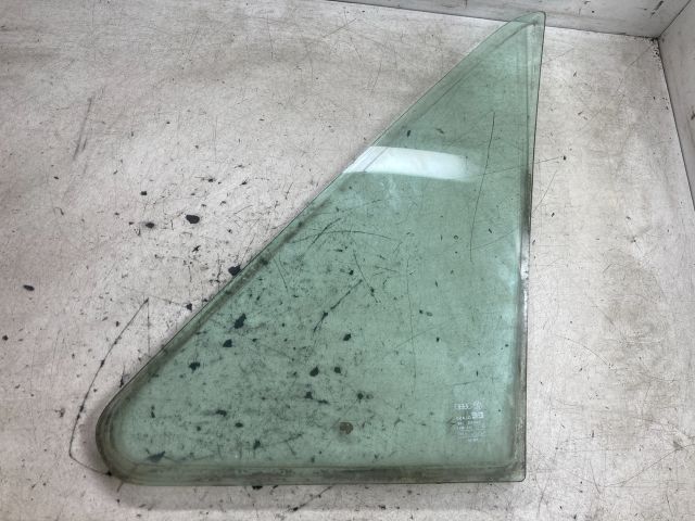 bontott VW GOLF I Jobb első Ablak