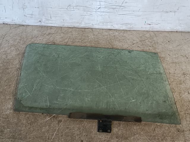 bontott VW GOLF I Jobb első Ablak