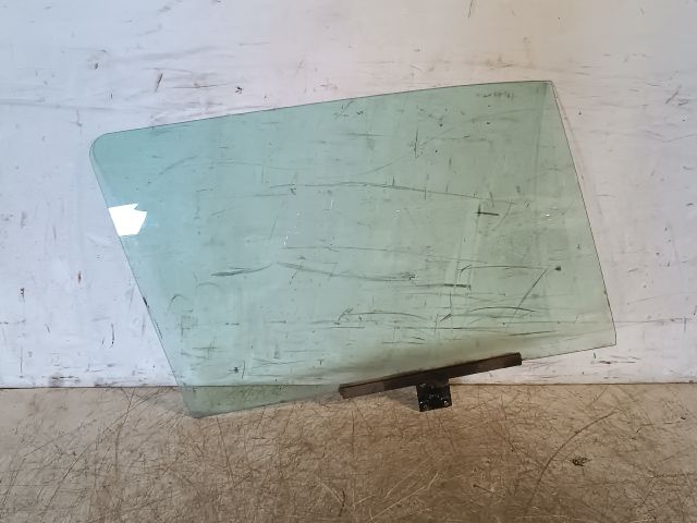 bontott VW GOLF I Jobb első Ablak