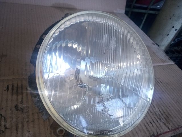 bontott VW GOLF I Jobb Fényszóró