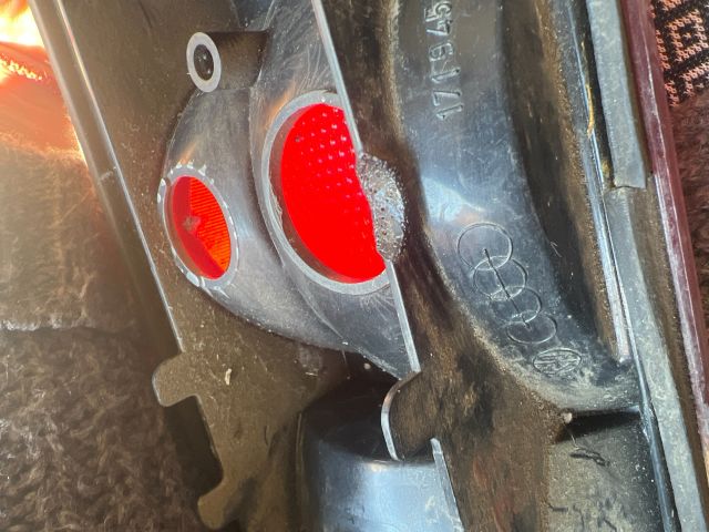 bontott VW GOLF I Jobb Külső Hátsó Lámpa