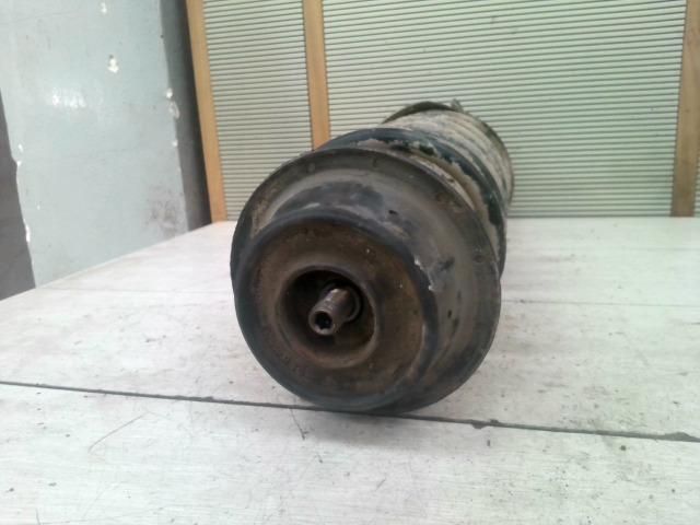 bontott VW GOLF II Bal első Gólyaláb (Lengécsillapító, Rugó)