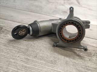 bontott VW GOLF II Gyújtáskapcsoló Házzal