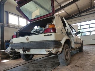 bontott VW GOLF II Bal első Csonkállvány Kerékaggyal