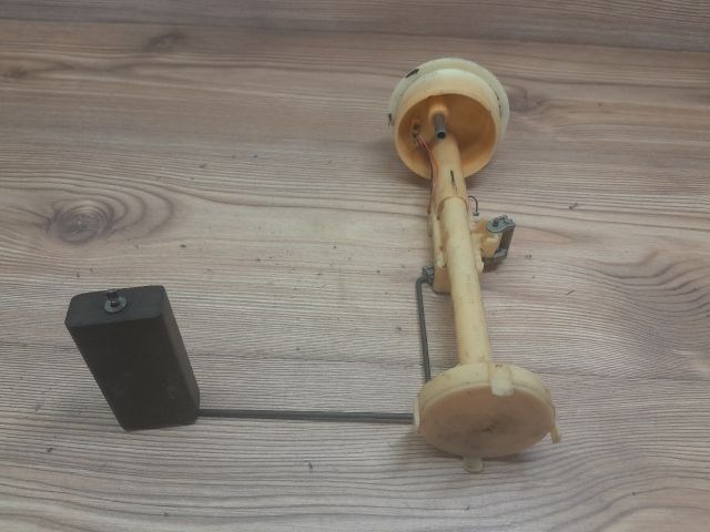 bontott VW GOLF II Üzemanyagszint Jeladó