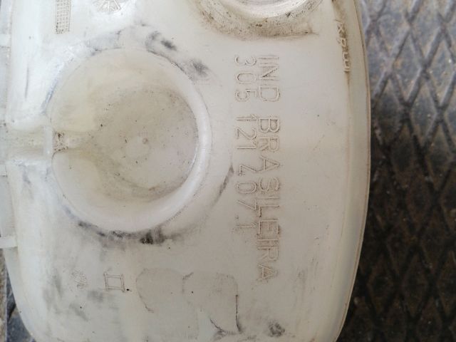 bontott VW GOLF II Kiegyenlítő Tartály