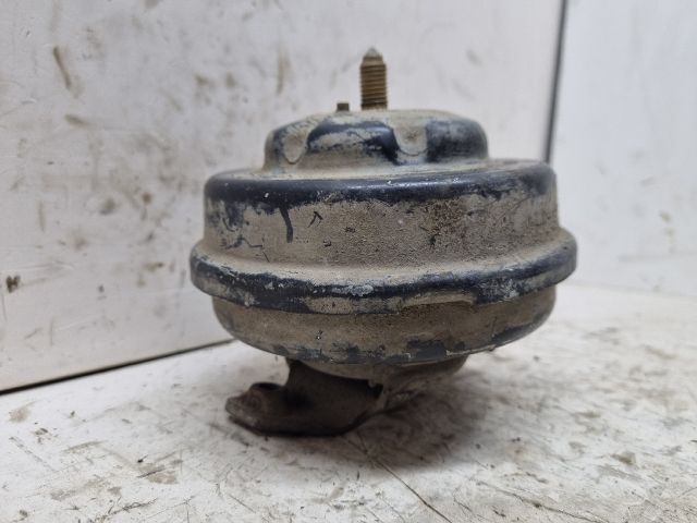 bontott VW GOLF II Motor Tartó Bak (Pozíciófüggetlen)